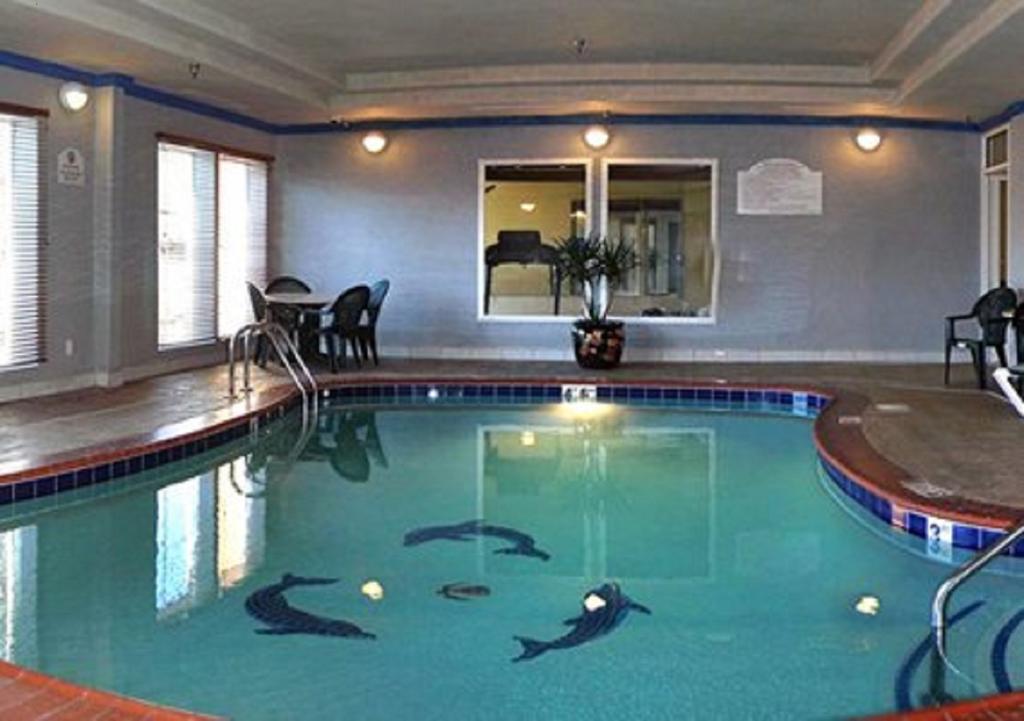 Comfort Inn & Suites Chesapeake - Portsmouth Екстер'єр фото