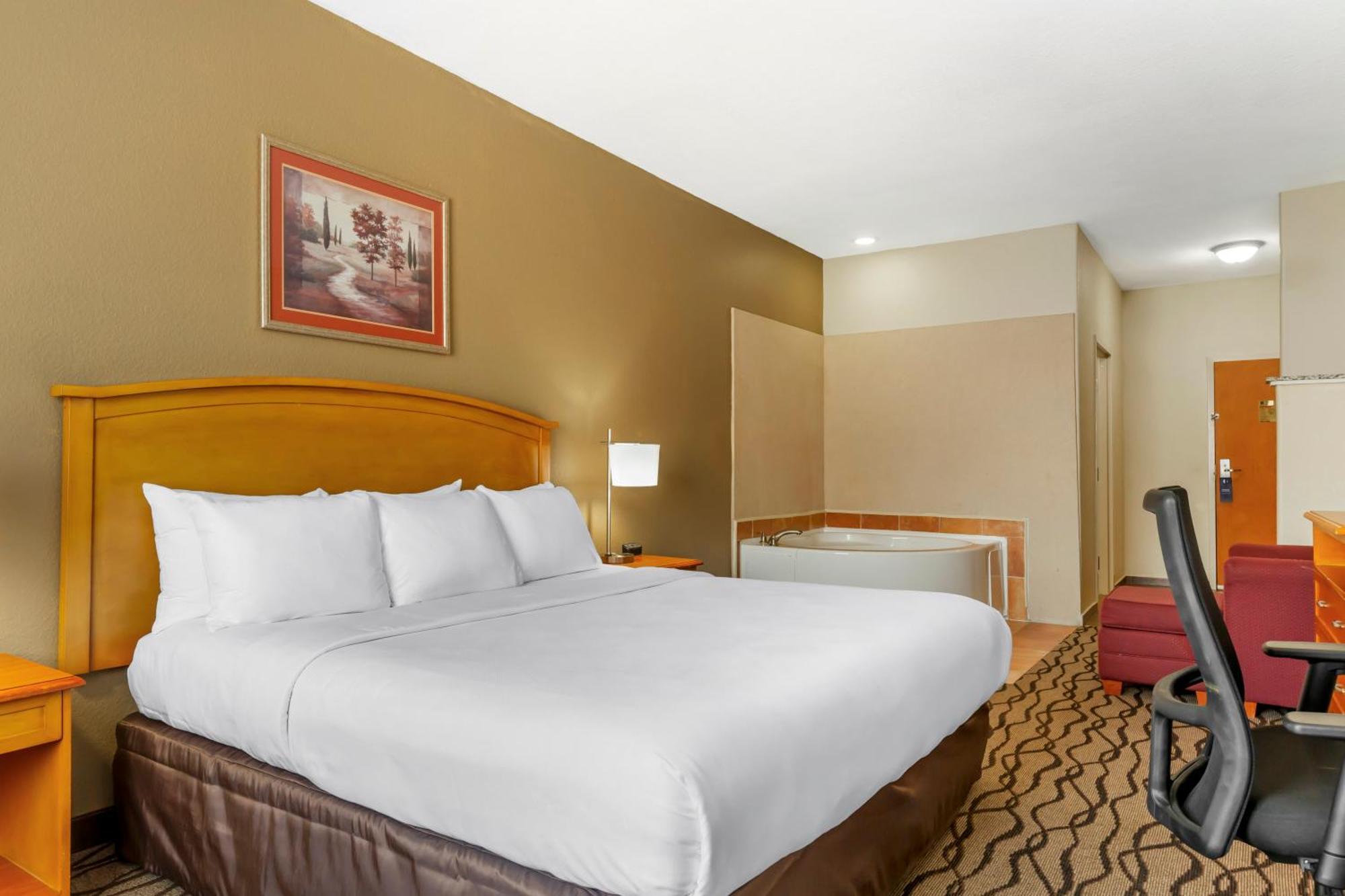Comfort Inn & Suites Chesapeake - Portsmouth Екстер'єр фото