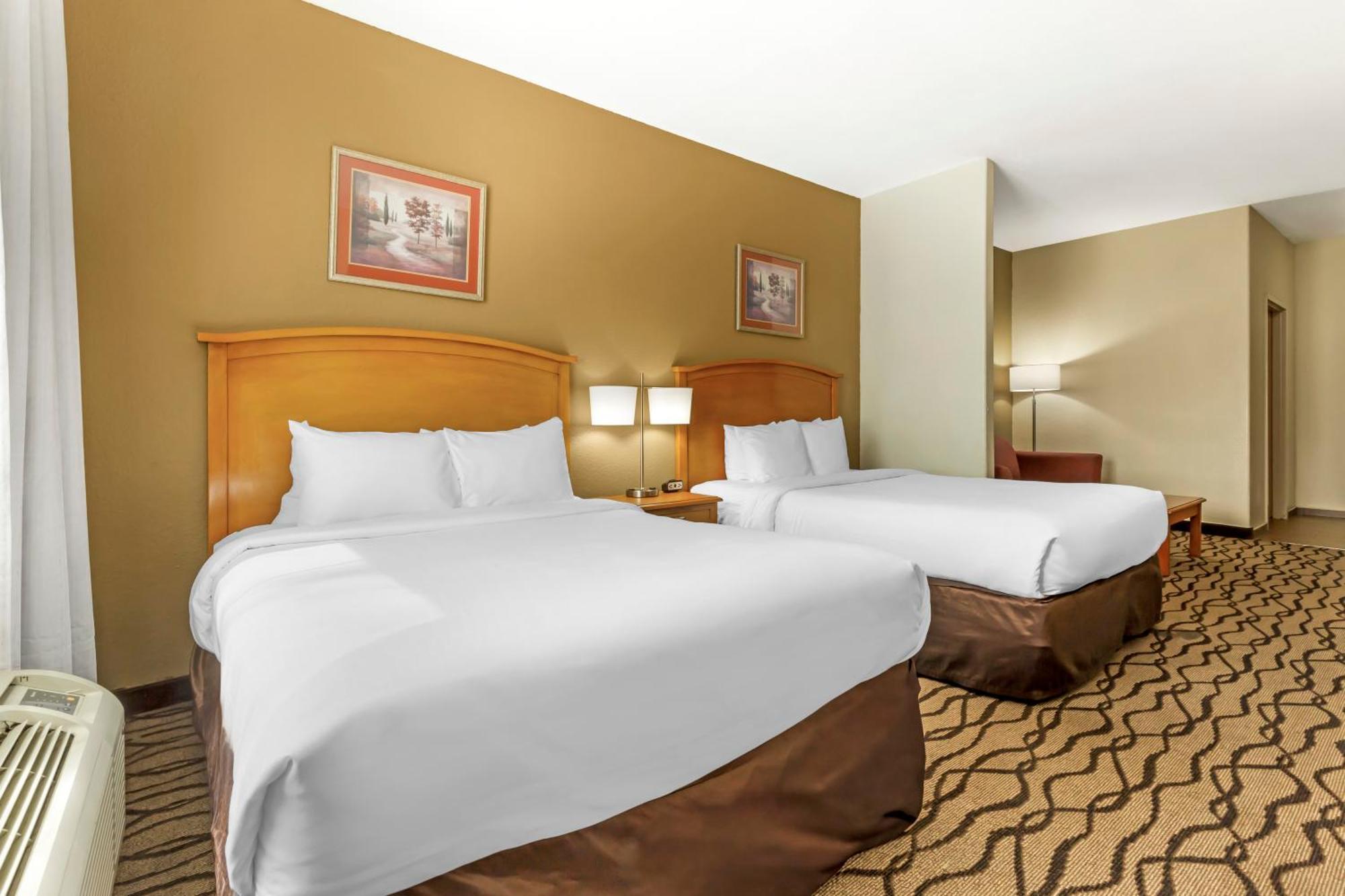 Comfort Inn & Suites Chesapeake - Portsmouth Екстер'єр фото
