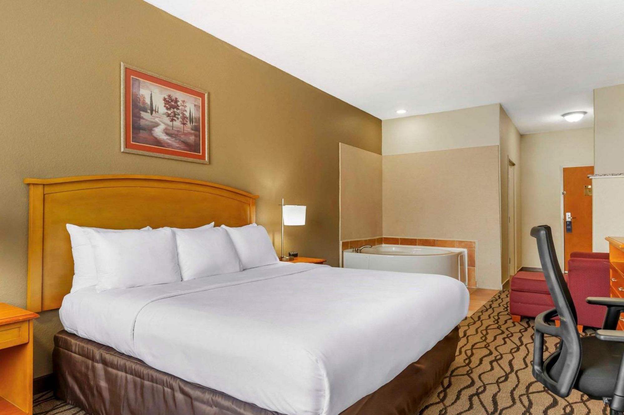 Comfort Inn & Suites Chesapeake - Portsmouth Екстер'єр фото